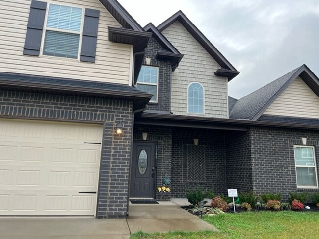 Photo - 3 Bedroom Home with Massive Bonus Room for Rent!