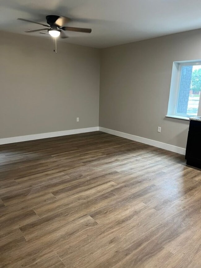 Photo - 2 Bedroom/2 Bath Newly Renovated Apartment for Lease Unit 303