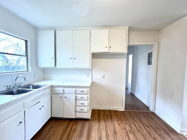 Photo - 4315 Spring Oak Dr