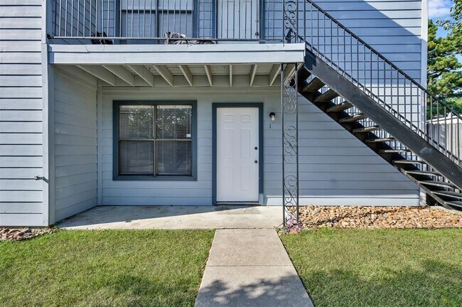 Photo - 900 Holly Dr Unit 13