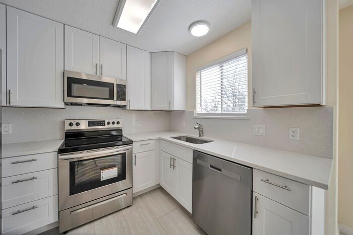 Awesome remodel home in great location w a... - Just Remodeled! 2 Story Home w attached 2 ...