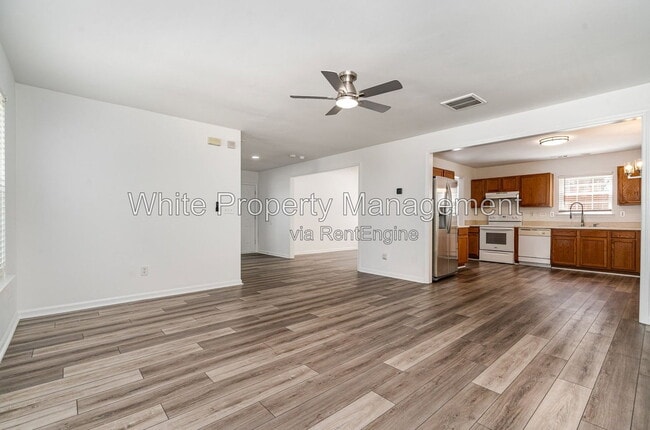 10307 Seedling Ln