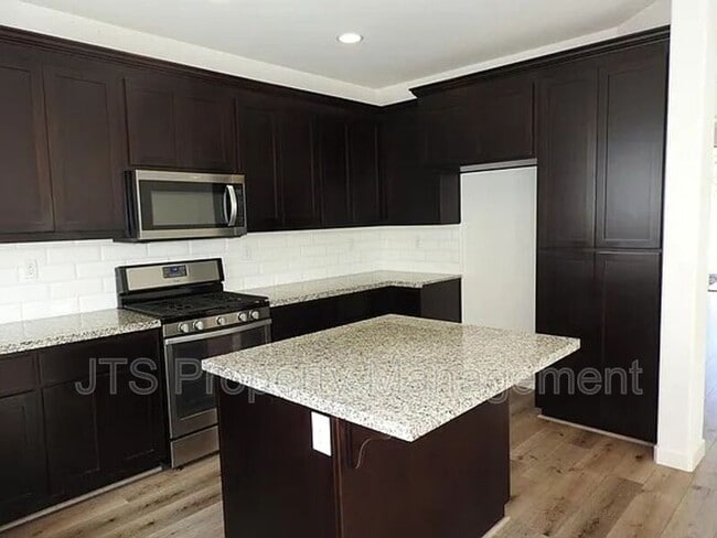 Photo - 3048 Ivy Creek Ln