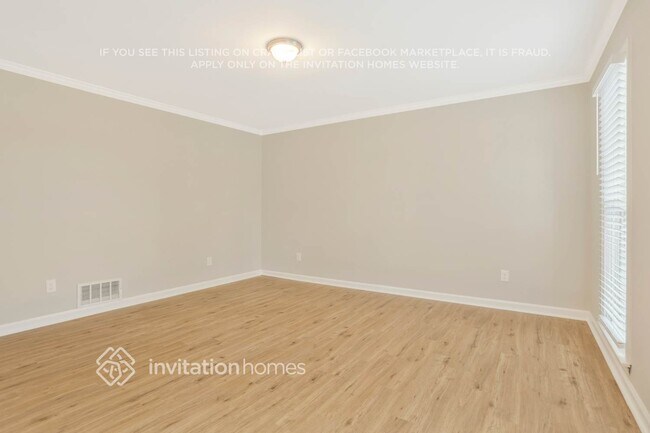 Photo - 154 Infantry Way SW