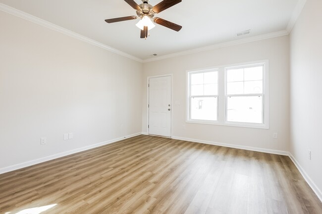 Photo - 151 Highland Park Ct