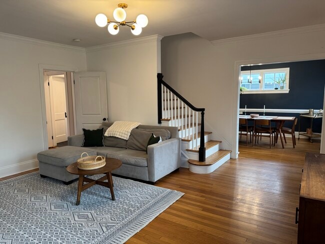 Photo - 5009 E Seminary Ave