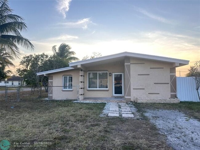 Photo - 17150 NE 4th Pl Casa