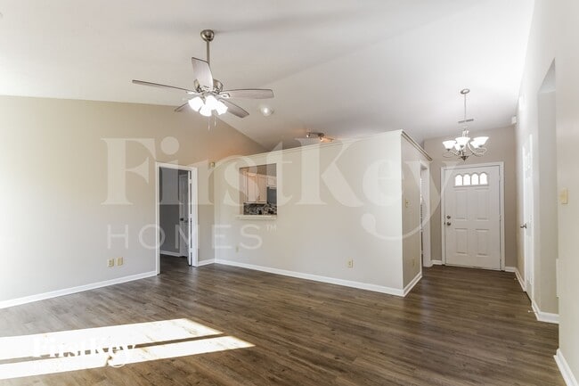 Photo - 20839 Summit Rd