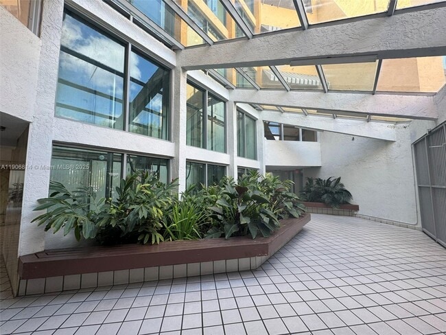 Photo - 11800 SW 18th St Unit 422-4