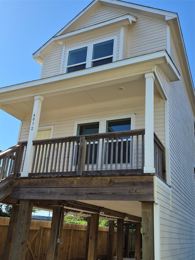 Photo - 4012 Sealy Ave