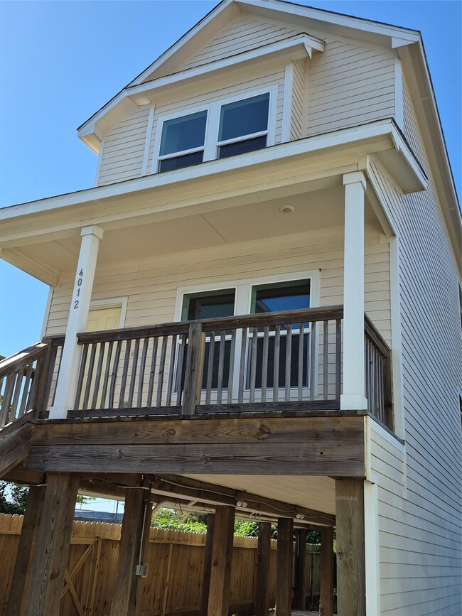 Photo - 4012 Sealy Ave