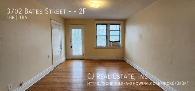 Photo - 3702 Bates St