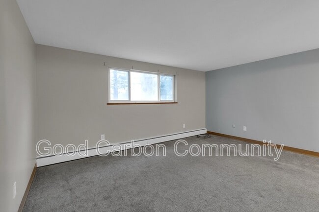 Creekside Court Apartments