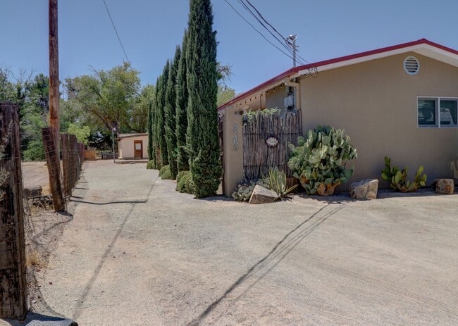 Photo - CalledeArroyo2160 Unit West Side