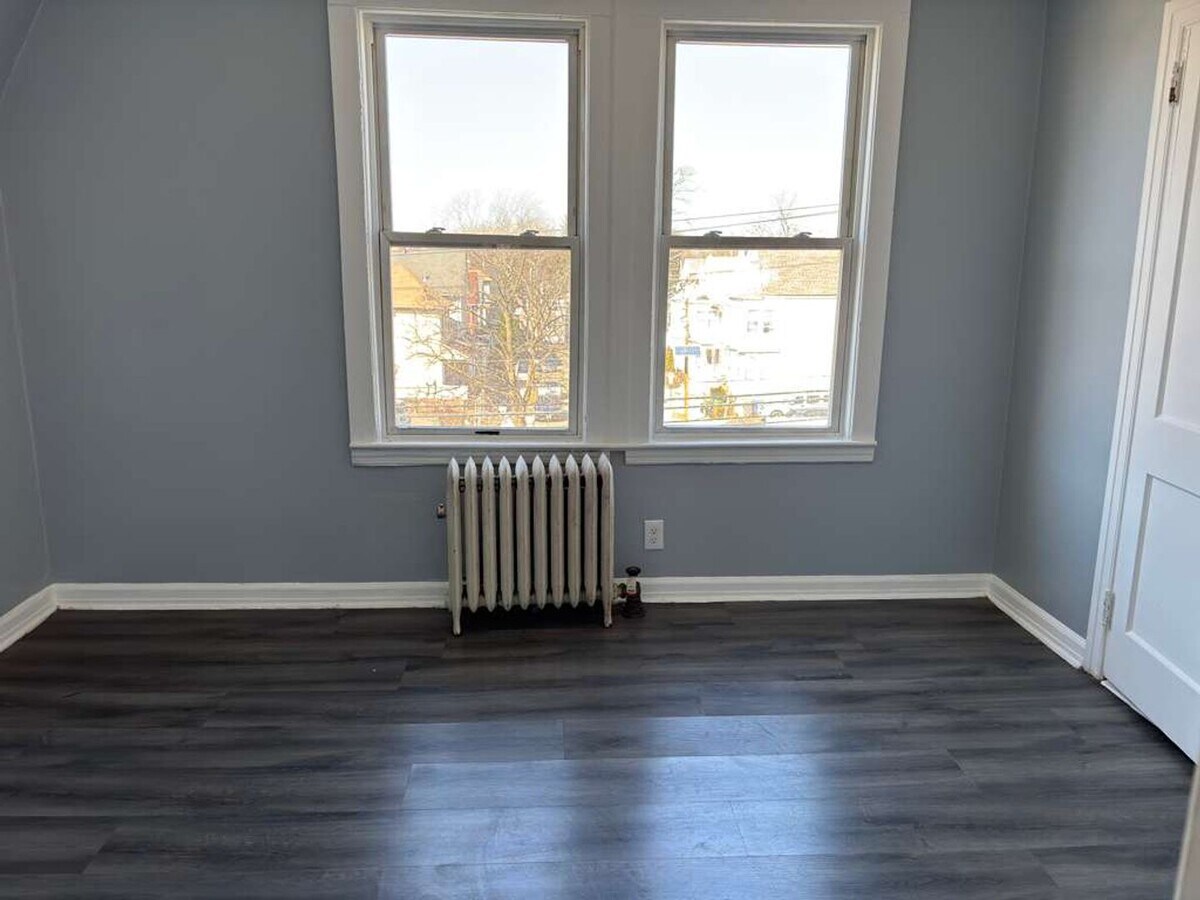 Photo - 146-148 Myrtle Ave Unit Apt. 3