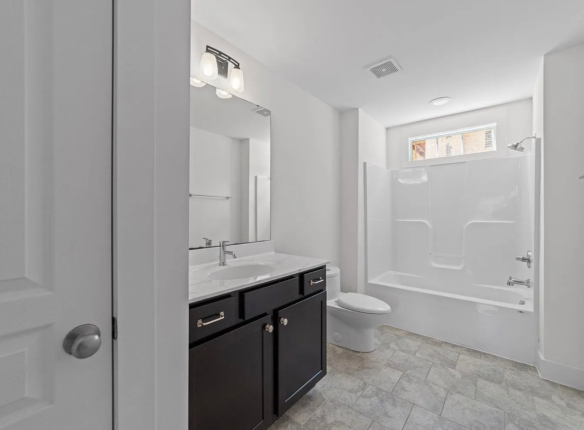 Shared bathroom with one other roommate - 1011 Parker St