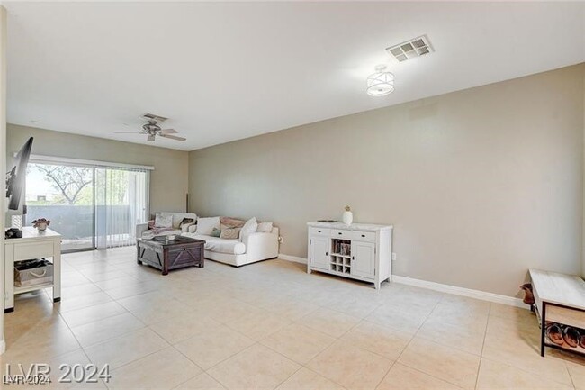 Photo - 905 Domnus Ln Condo Unit 104