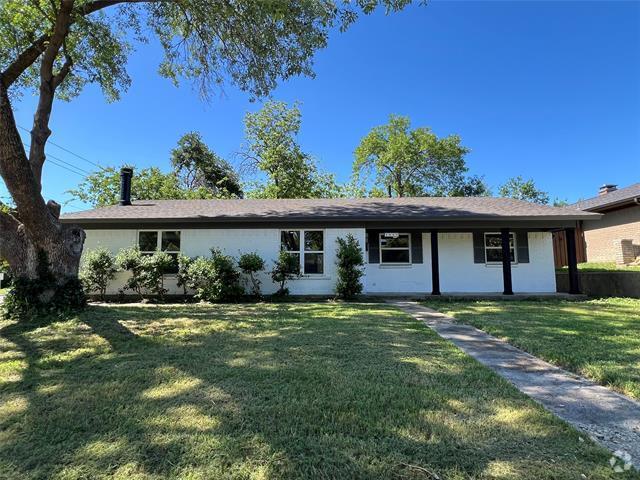 Building Photo - 1425 Oakhill Dr Rental