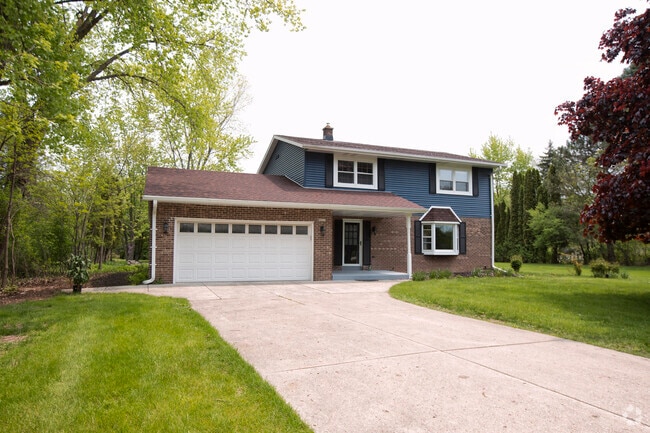 Building Photo - 10234 N La Cresta Dr Rental