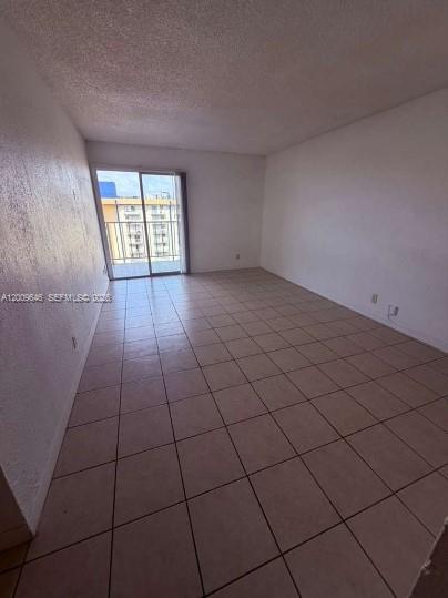 Photo - 4550 NW 9th St Unit 911E