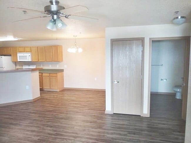 Área de comedor - Elm Court