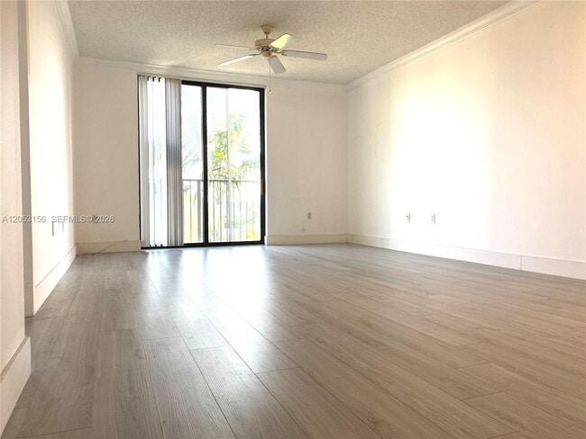 Photo - 1919 Van Buren St Unit 506A