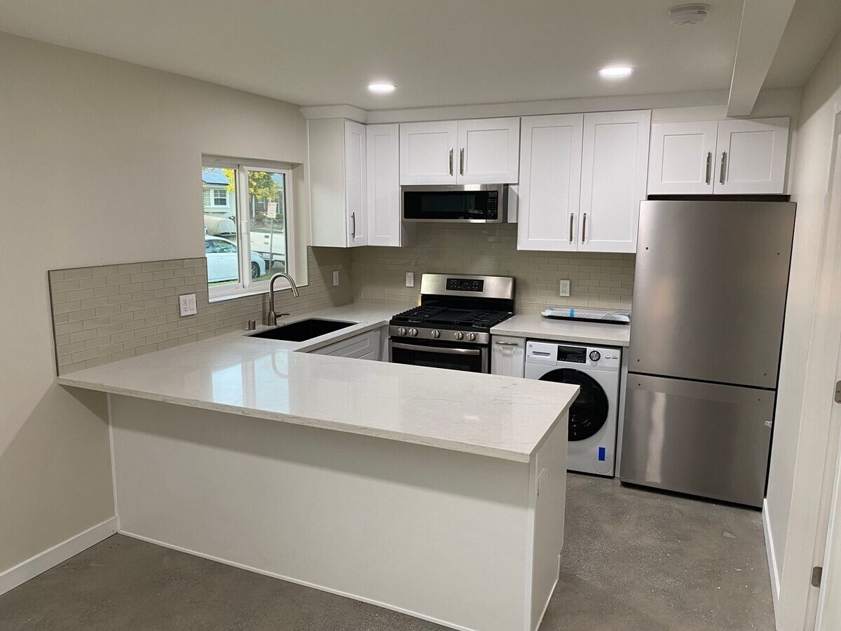 6802A E. Huntdale St- - 6802A E. Huntdale St- Apartamento