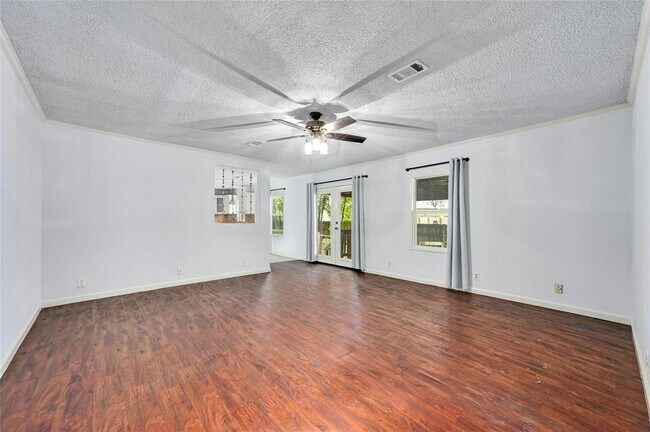 Photo - 1619 J J Seabrook Dr