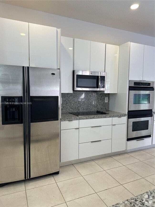 Building Photo - 11388 NW 68th St Rental