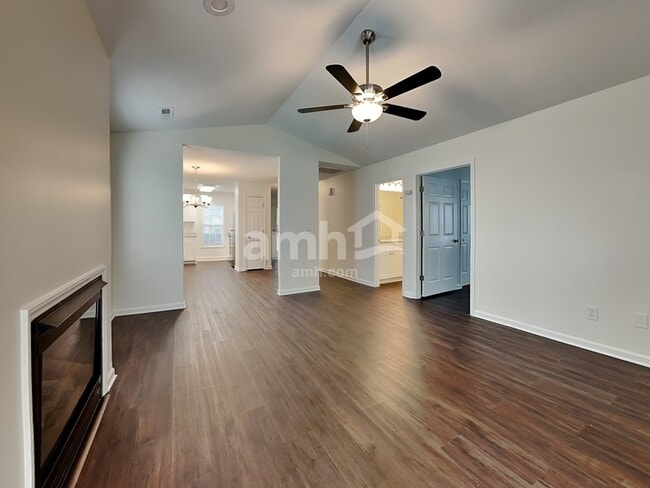 Photo - 5715 Regent Village Dr