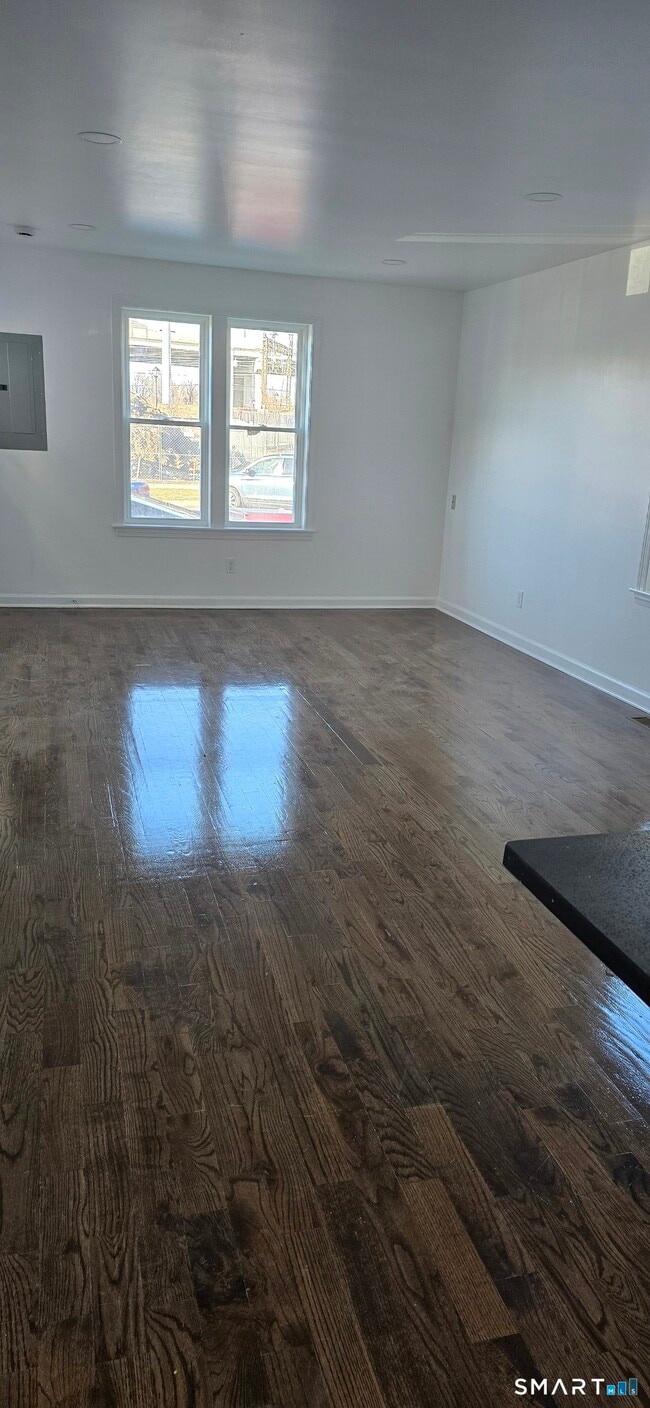 Photo - 99 Johnson St Unit 1