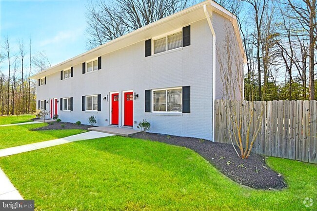 Building Photo - 16440 Combs Dr Rental