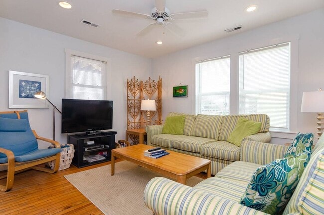 Photo - 8 Sunset Ave