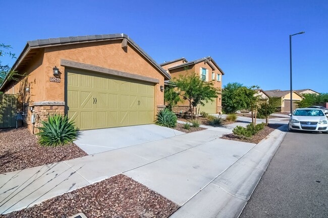 Photo - 13286 N 144th Dr