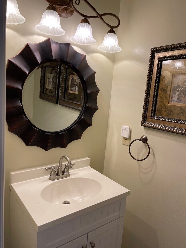 Photo - 348 River Rd