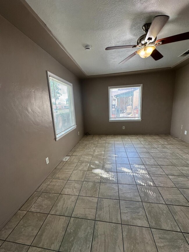 Photo - 626 W Vassar Ave