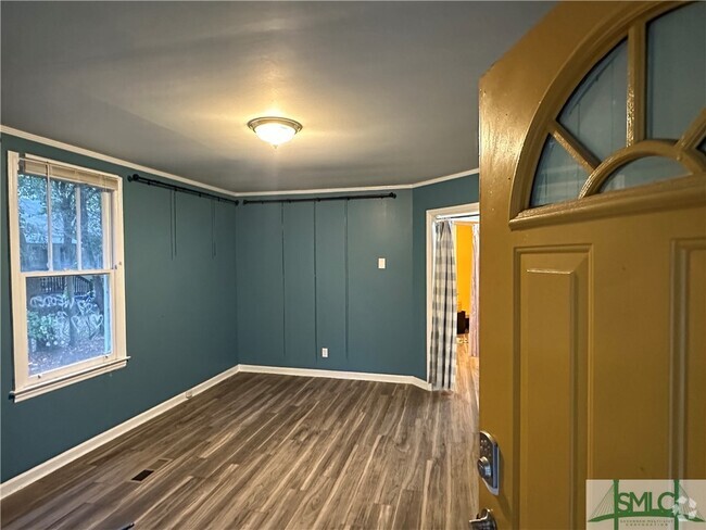 Building Photo - 1905 Harrison St Rental