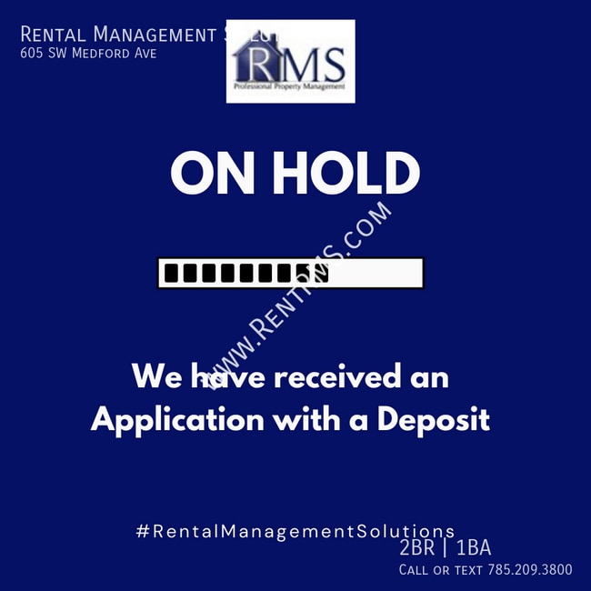 Building Photo - 605 SW Medford Ave