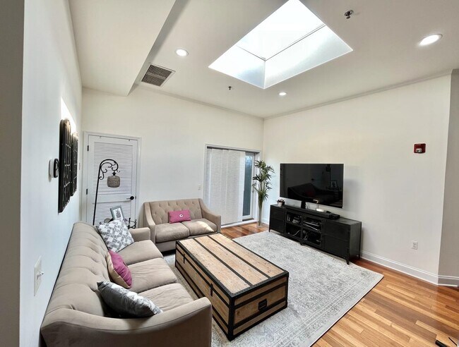 Photo - 650 2nd St Unidad 5B