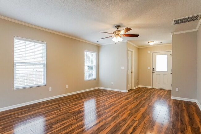 Photo - 7133 Lowell Ridge Rd