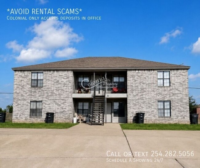 Building Photo - 3414 Cantabrian Dr Unit B