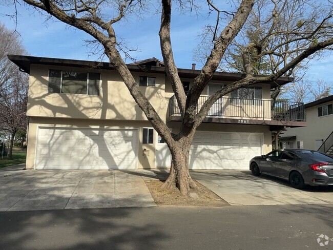 Building Photo - North Davis two bedroom available now! Rental