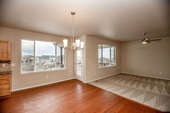 Photo - Stunning 4-Bedroom Home in Sought-After Raindance Community