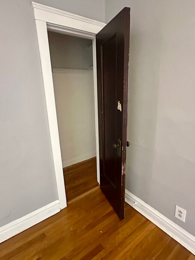 Photo - 5354 N Winthrop Ave Unidad 3RD