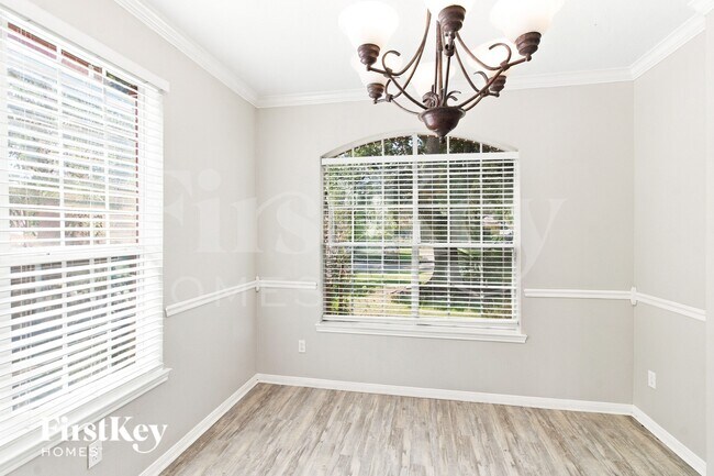 2208 Palm Lagoon Dr