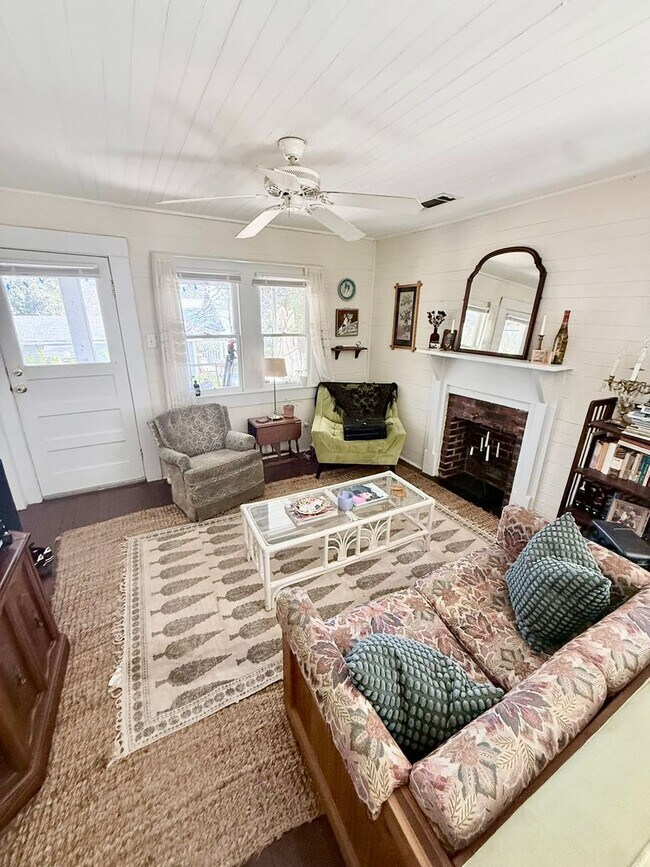 Photo - Easy St. Two Bedroom