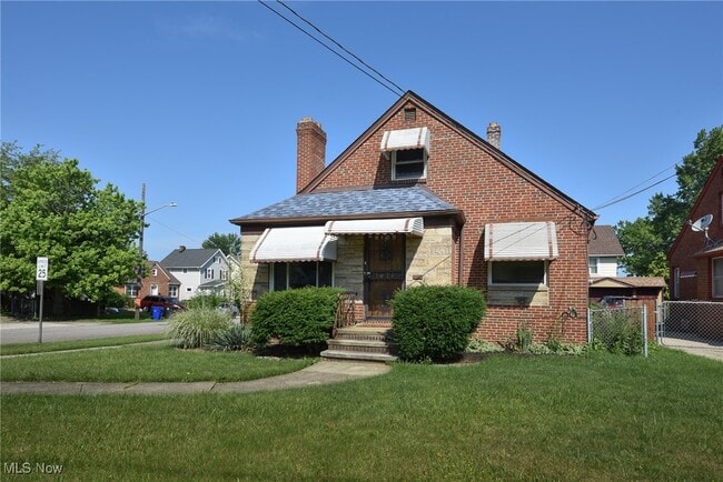 Photo - 3146 Warren Rd House