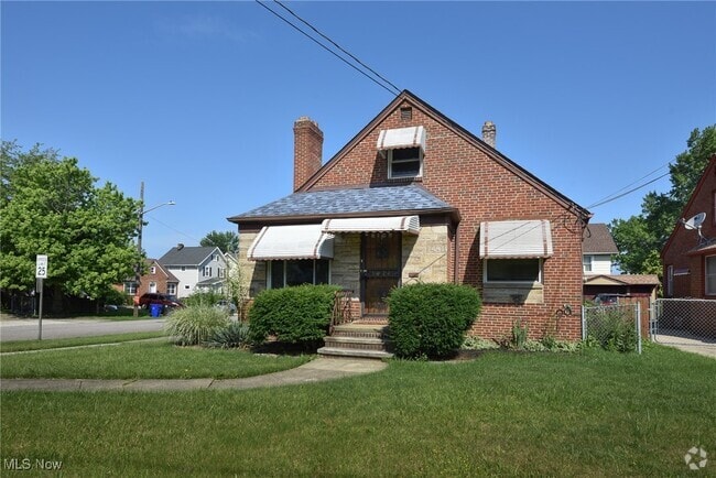 Building Photo - 3146 Warren Rd Rental