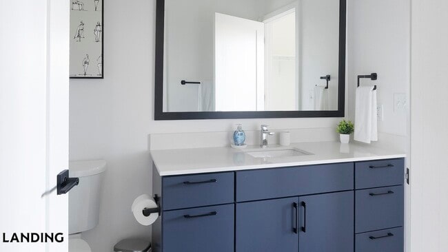 Photo - 1007 S Mint St Unit 714