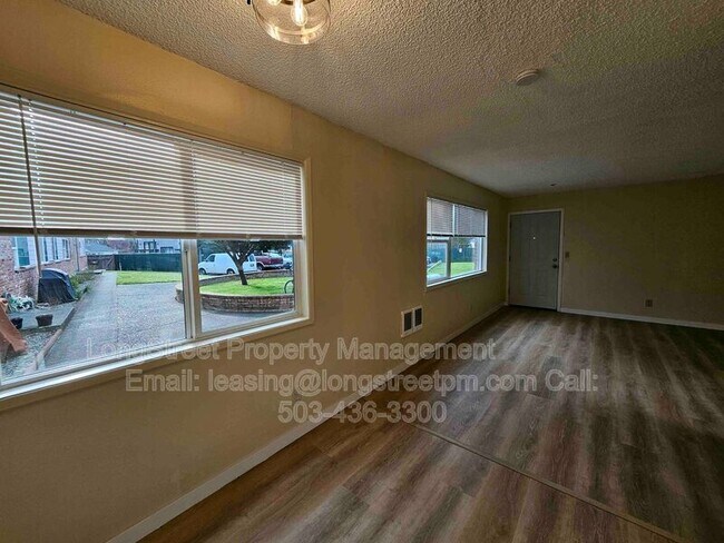 Photo - Sunset Plaza Apartments